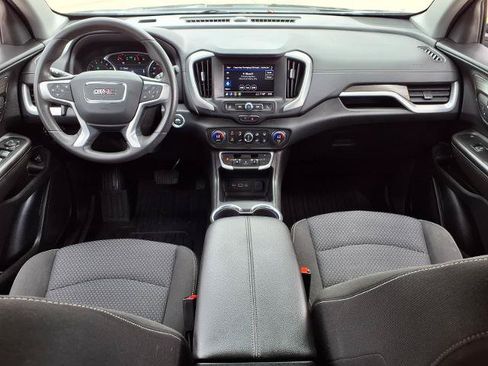Used 2022 GMC Terrain SLE w/ Driver Convenience Package FWD image 4