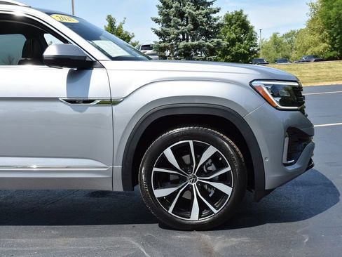 Used 2025 Volkswagen Atlas SEL Premium R-Line AWD/4WD image 4