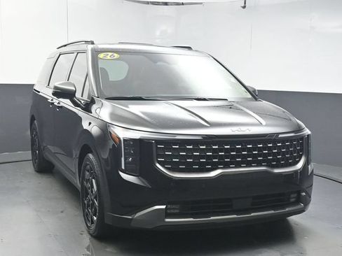 Used 2026 Kia Carnival SX w/ SX Dark Edition Package FWD image 2