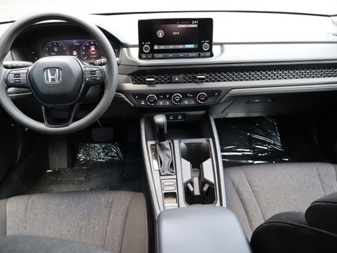 Used 2025 Honda Accord SE image 22
