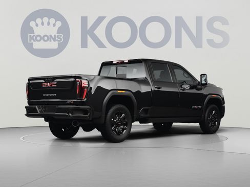 New 2026 GMC Sierra 2500 AT4 w/ AT4 Premium Plus Package AWD/4WD image 4