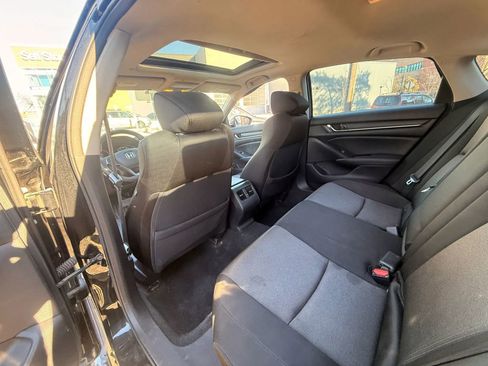 Used 2020 Honda Accord EX image 28