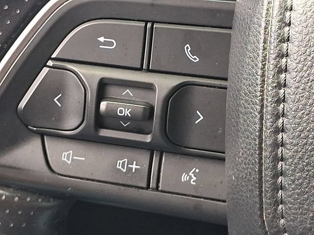 Used 2025 Toyota Tundra SR5 w/ SR5 Convenience Package AWD/4WD image 21