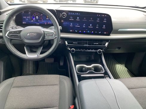 Used 2024 Chevrolet Traverse LS w/ Midnight/Sport Edition FWD image 4