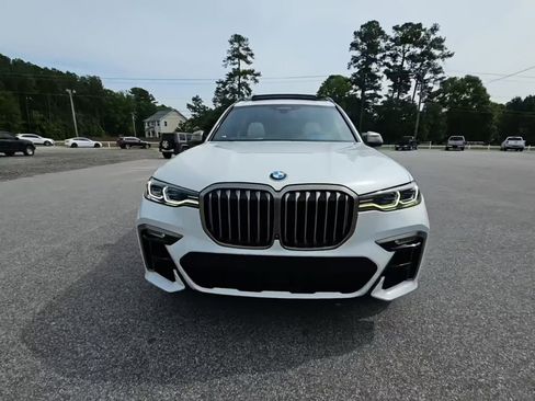 Used 2021 BMW X7 M50i AWD/4WD image 2