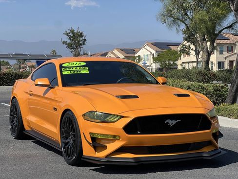 Used 2018 Ford Mustang GT Premium w/ GT Performance Package RWD image 14