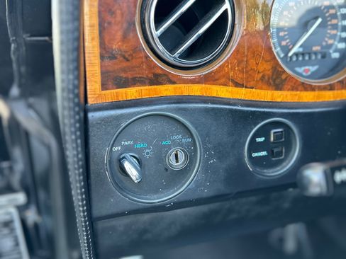 Used 1991 Bentley Continental RWD image 37