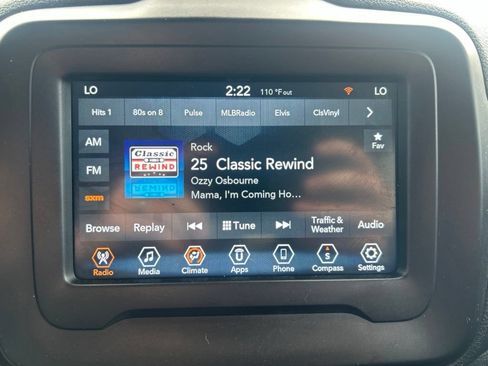 Used 2020 Jeep Renegade Latitude FWD image 29