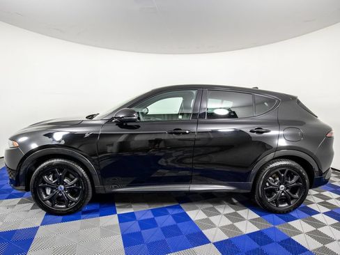 Used 2024 Dodge Hornet R/T Plus w/ R/T Blacktop Package AWD/4WD image 9