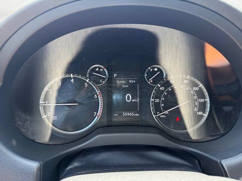 Used 2022 Lexus GX 460 Premium w/ Premium Package AWD/4WD image 21