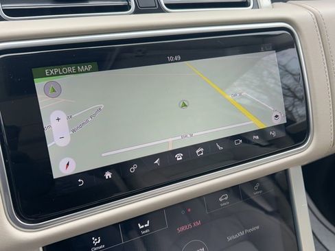 Used 2019 Land Rover Range Rover Autobiography image 11