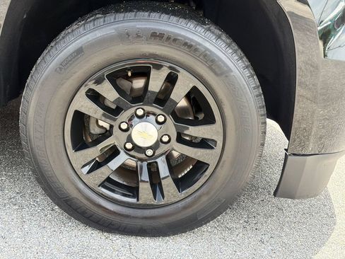 Used 2016 Chevrolet Tahoe LS w/ Enhanced Driver Alert Package RWD image 25