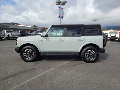 Used 2024 Ford Bronco Outer Banks image 11