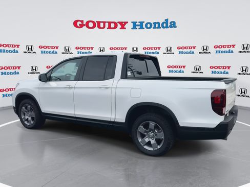 Used 2025 Honda Ridgeline TrailSport image 6