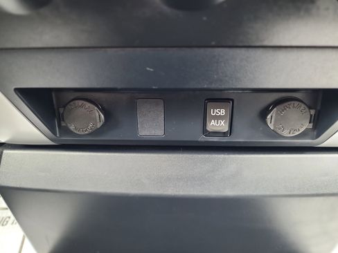 Used 2019 Toyota Tundra SR5 AWD/4WD image 13