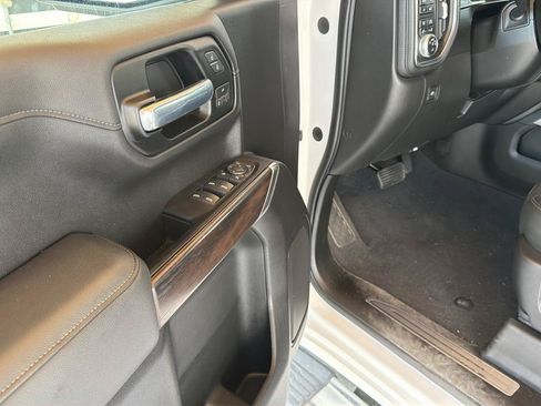 Used 2020 GMC Sierra 1500 SLT w/ SLT Premium Package AWD/4WD image 13