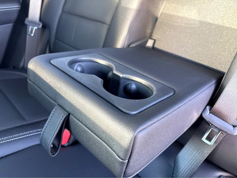 New 2025 Chevrolet Blazer EV LT image 31