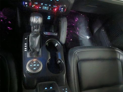 Certified 2025 Ford Bronco Badlands image 12