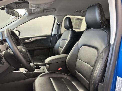 Used 2021 Ford Escape SEL w/ Technology Package image 11