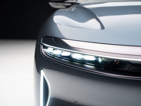Used 2025 Lucid Air Pure image 8