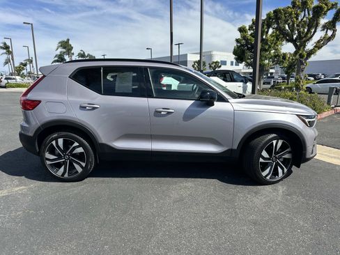 Certified 2026 Volvo XC40 B5 Ultra w/ Climate Package image 3