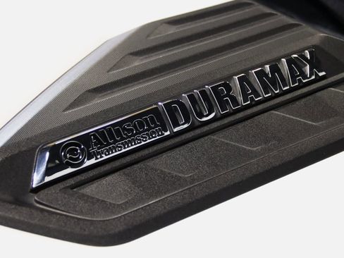 Used 2024 Chevrolet Silverado 2500 LTZ image 9