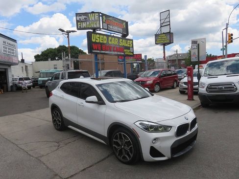 Used 2018 BMW X2 xDrive28i w/ M SportX Package AWD/4WD image 3