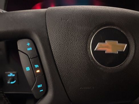 Used 2023 Chevrolet Express 3500 Extended w/ Driver Convenience Package image 14