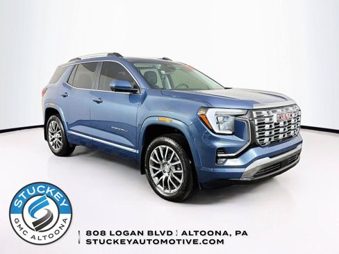Used 2026 GMC Terrain Denali AWD/4WD image 1