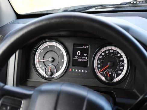 Used 2018 RAM 2500 Tradesman w/ Chrome Appearance Group image 16