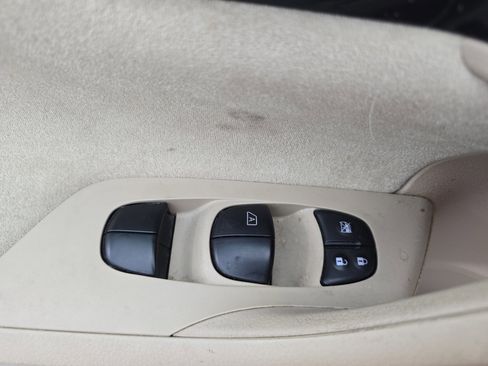 Used 2013 Nissan Altima 2.5 FWD image 25