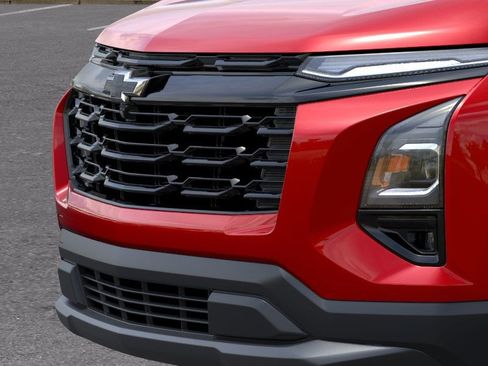 New 2026 Chevrolet Equinox LT w/ Convenience Package II FWD image 13