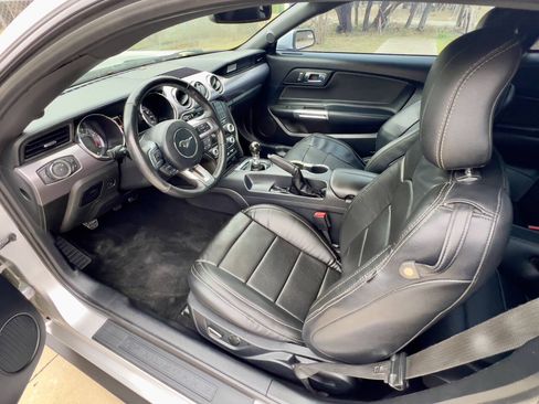 Used 2016 Ford Mustang GT RWD image 22