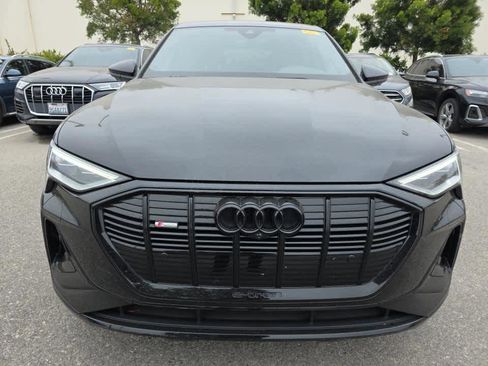 Used 2023 Audi e-tron Premium w/ Convenience Plus Package AWD/4WD image 2