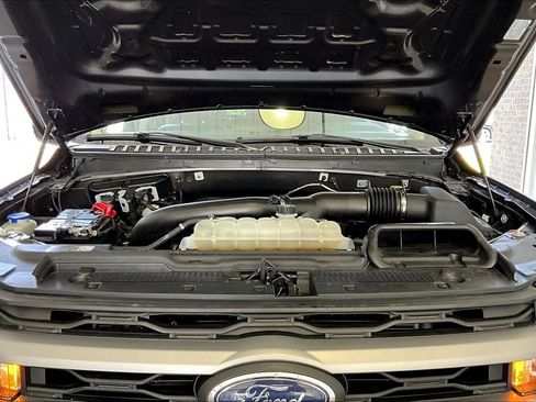 Used 2024 Ford Expedition Max XLT AWD/4WD image 31