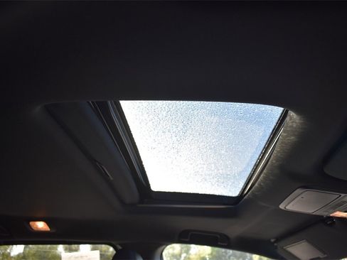 Used 2024 Honda Odyssey Sport image 17