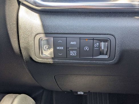 Used 2025 GMC Terrain Elevation AWD/4WD image 30