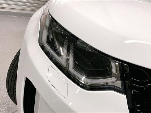 Certified 2025 Land Rover Discovery Sport S image 28