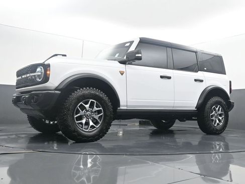 New 2025 Ford Bronco Badlands image 50