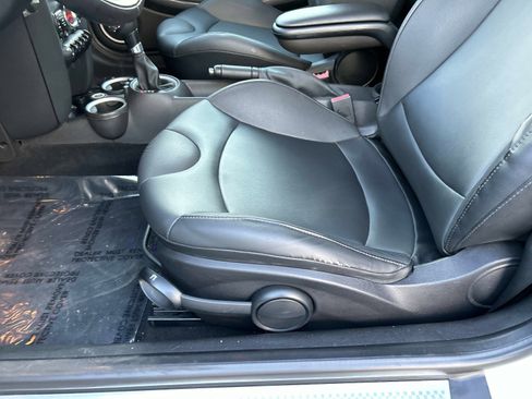 Used 2015 MINI Cooper S image 17