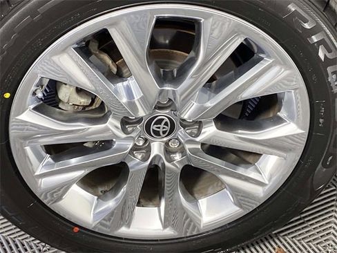 Used 2023 Toyota Highlander Limited image 33