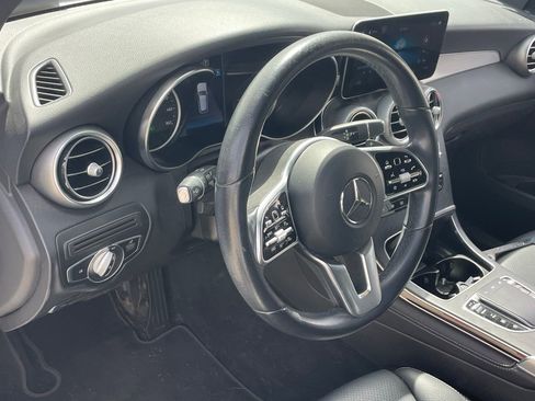 Used 2021 Mercedes-Benz GLC 300 image 7