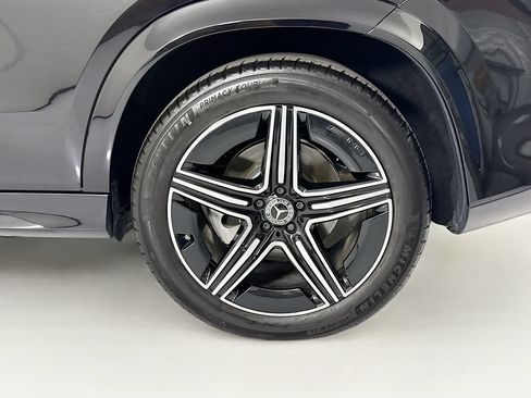 Certified 2025 Mercedes-Benz GLE 350 4MATIC w/ AMG Line Exterior image 32
