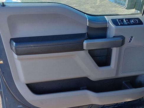 Used 2016 Ford F150 XLT w/ Equipment Group 302A Luxury image 11