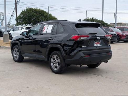 Used 2025 Toyota RAV4 XLE FWD image 8