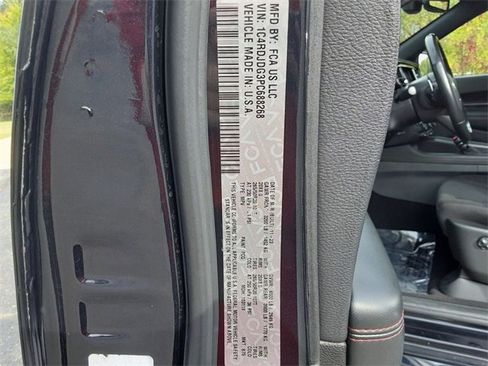 Certified 2023 Dodge Durango GT image 31