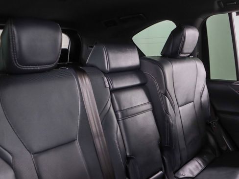 Used 2025 Lexus LX 600 4WD w/ Luxury Package image 32
