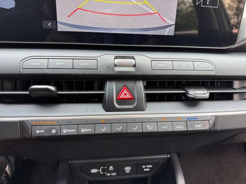 Used 2025 Kia K4 FWD image 12