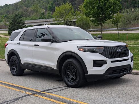 Used 2021 Ford Explorer 4WD Police Interceptor image 3