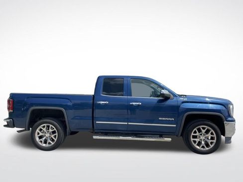 Used 2017 GMC Sierra 1500 SLT w/ SLT Premium Package AWD/4WD image 4